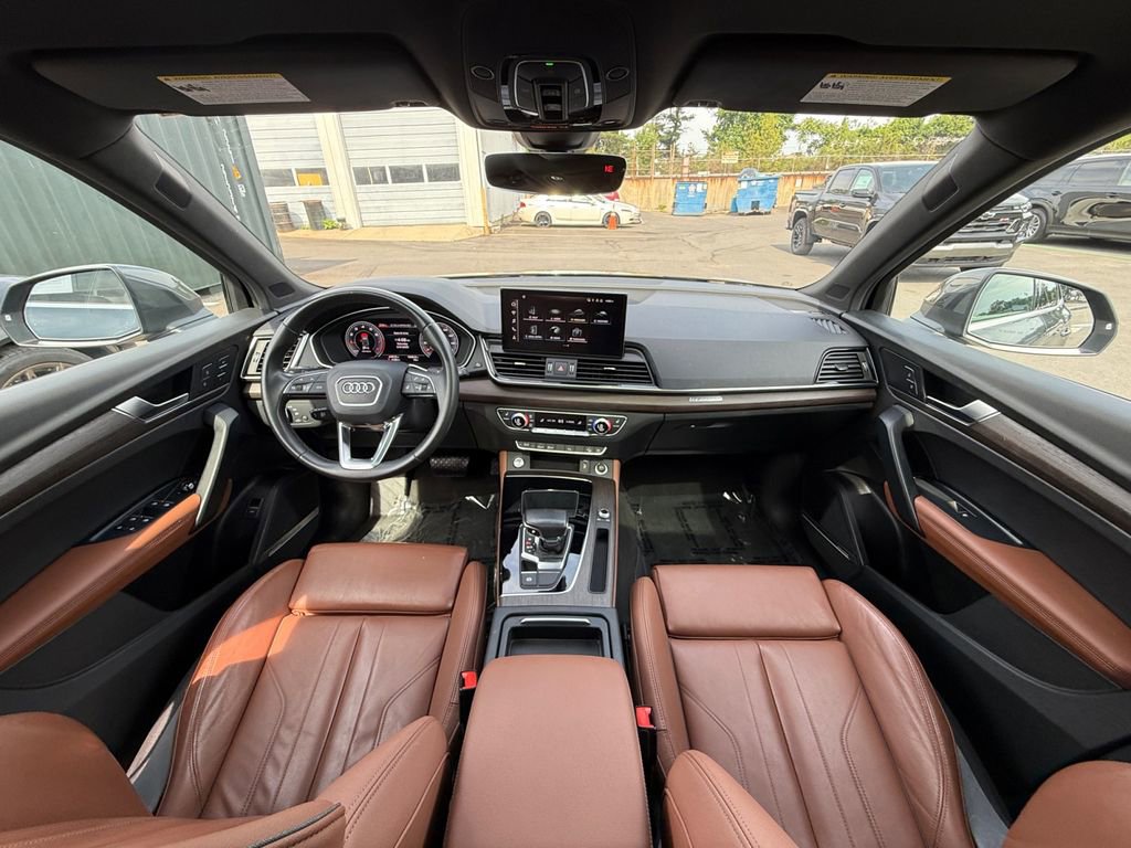 Used 2022 Audi Q5 2.0T Premium Plus w/ Premium Plus Package AWD/4WD image 22