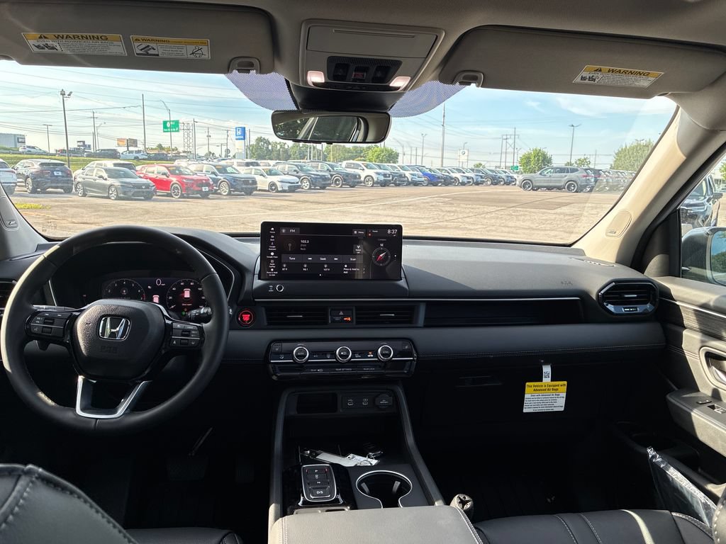 New 2026 Honda Pilot Touring image 18