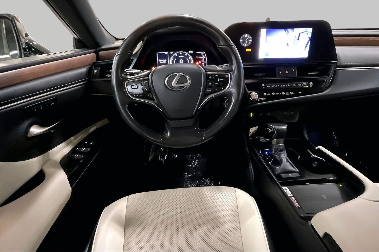 Used 2023 Lexus ES 350 w/ Premium Package FWD image 6
