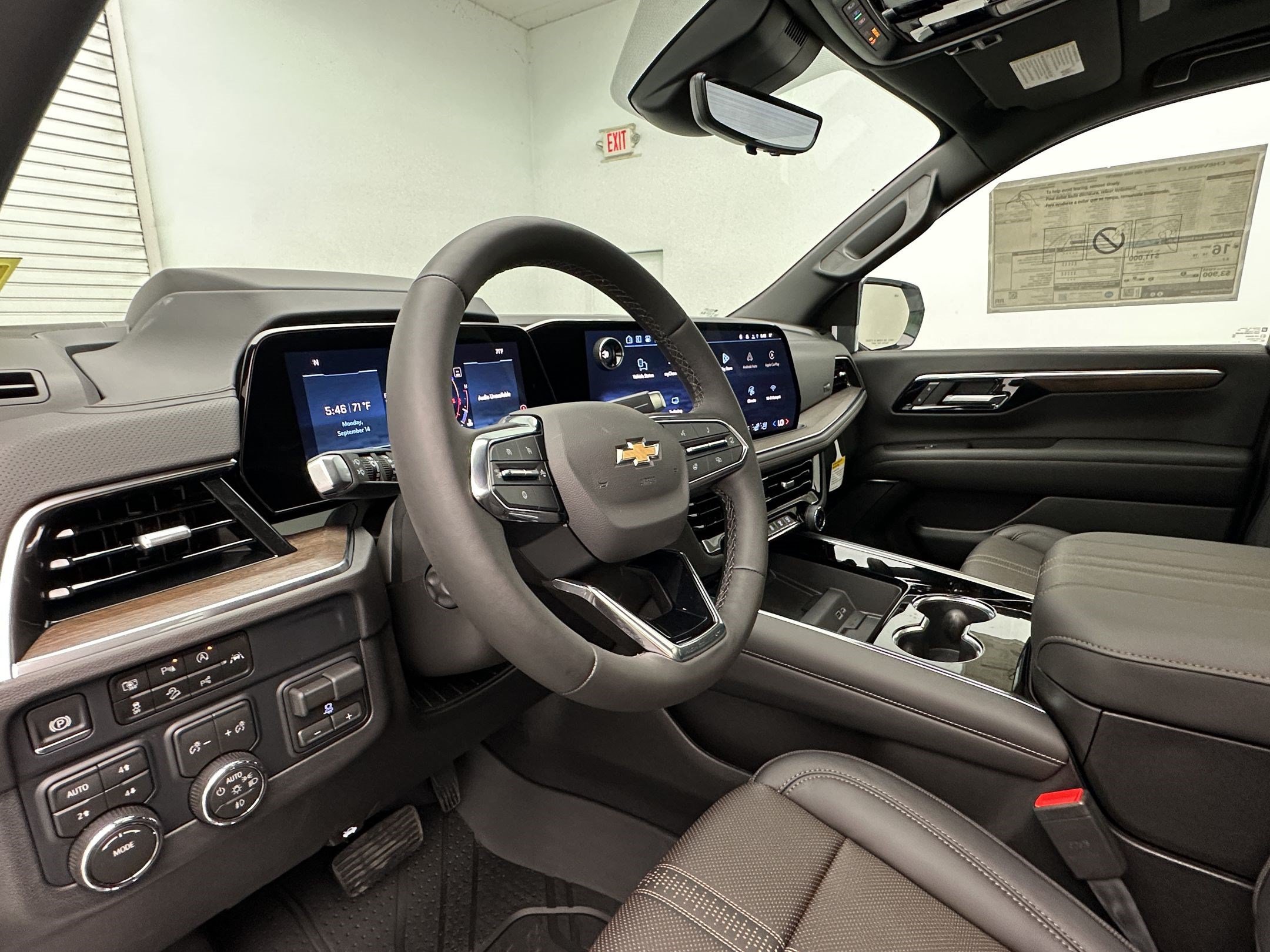 New 2026 Chevrolet Tahoe High Country w/ Sun And Tow Package AWD/4WD image 4