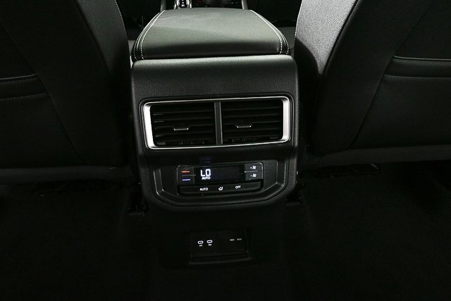 New 2026 Volkswagen Atlas SE image 19