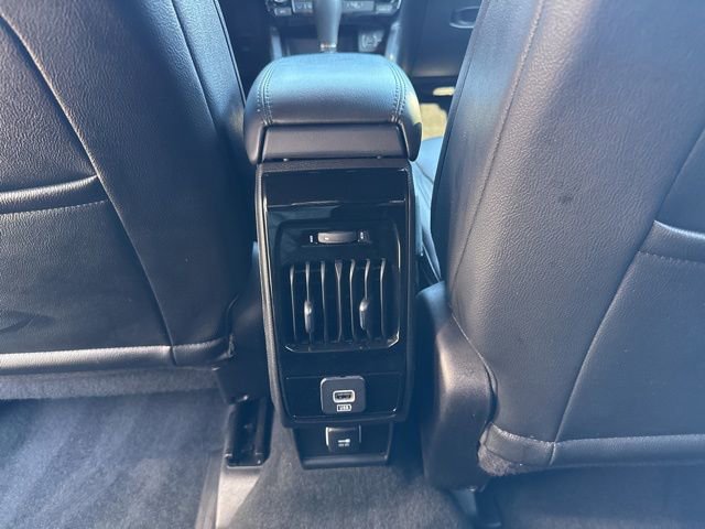 Used 2024 Jeep Compass Latitude image 24