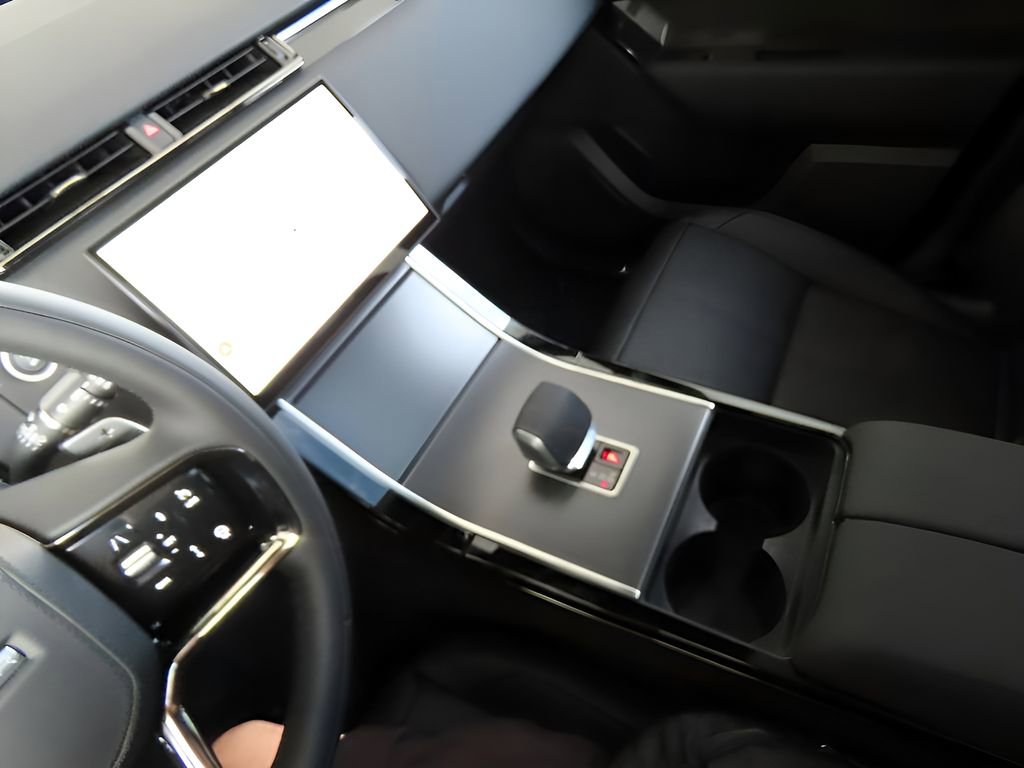 Used 2026 Land Rover Range Rover Velar S AWD/4WD image 20