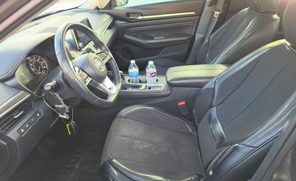 Used 2019 Nissan Altima 2.5 SL FWD image 12