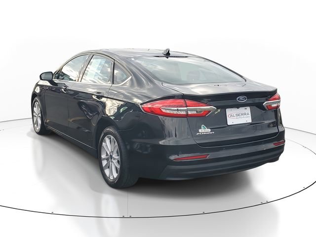 Used 2020 Ford Fusion SE image 3