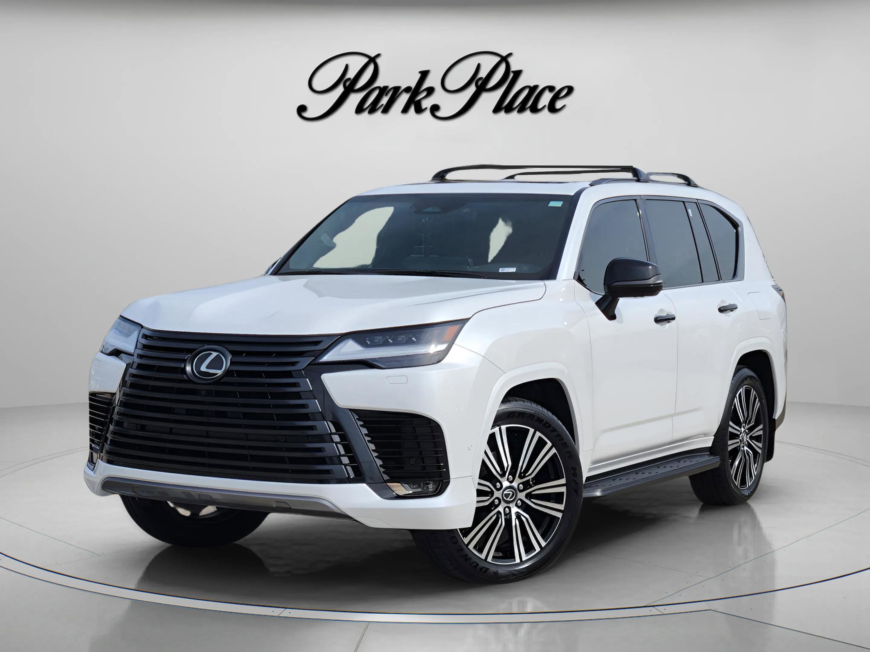 Certified 2025 Lexus LX 700h Luxury image 1