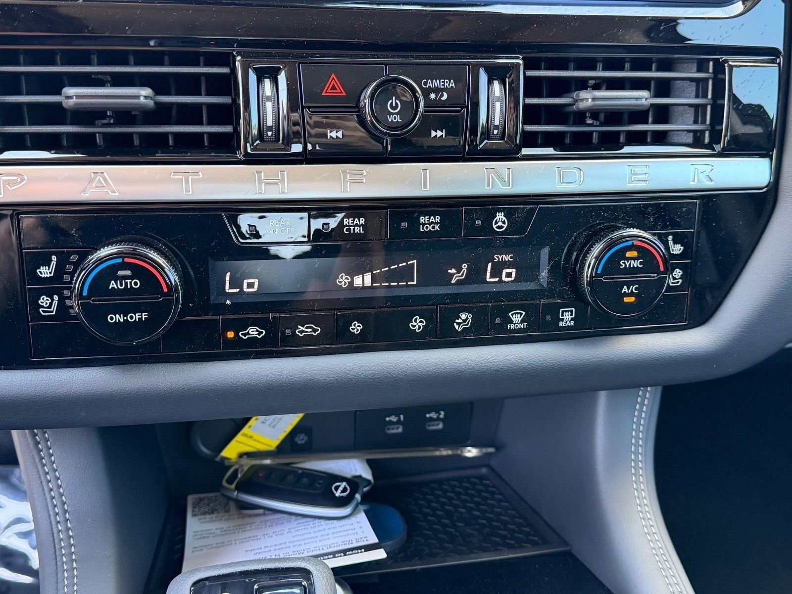 New 2026 Nissan Pathfinder Platinum image 21
