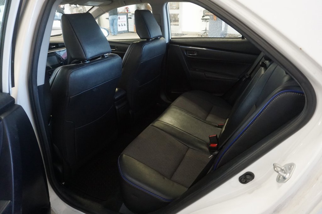 Used 2017 Toyota Corolla SE image 17