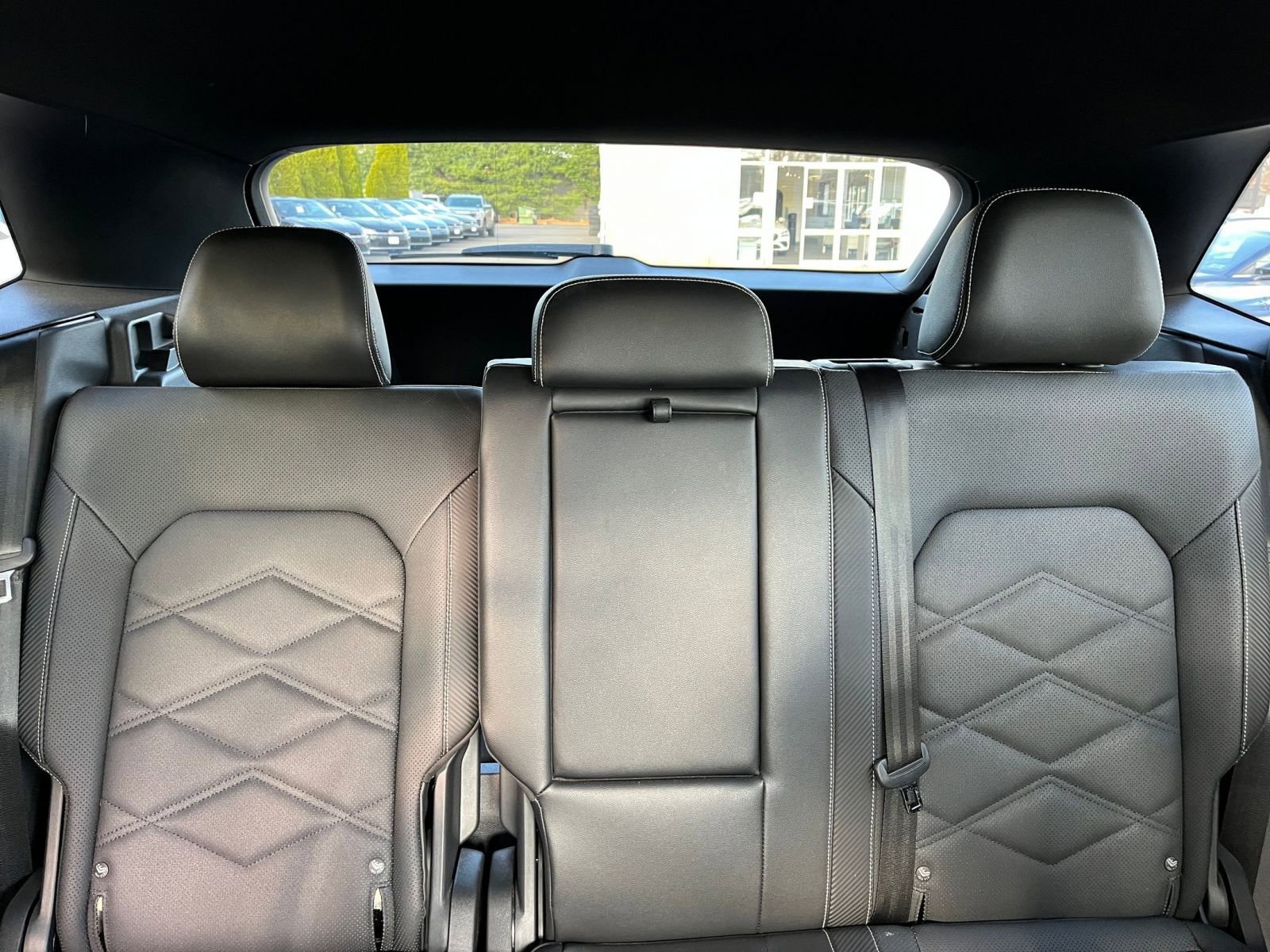 Used 2025 Volkswagen Atlas Cross Sport SE image 38