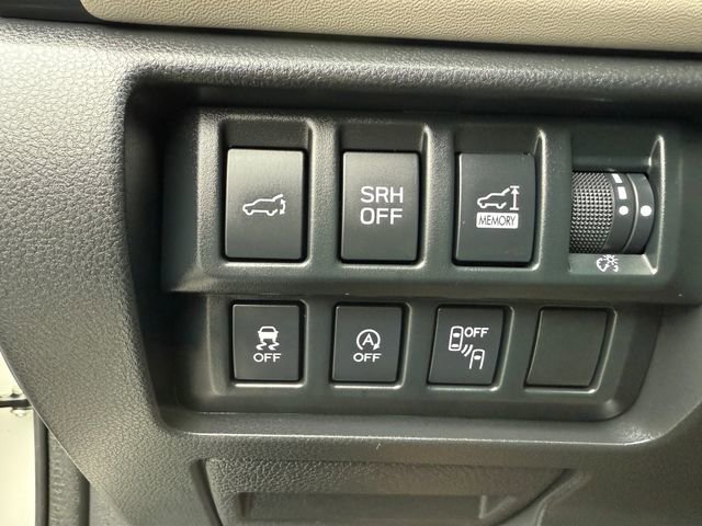 Used 2023 Subaru Forester Limited AWD/4WD image 19