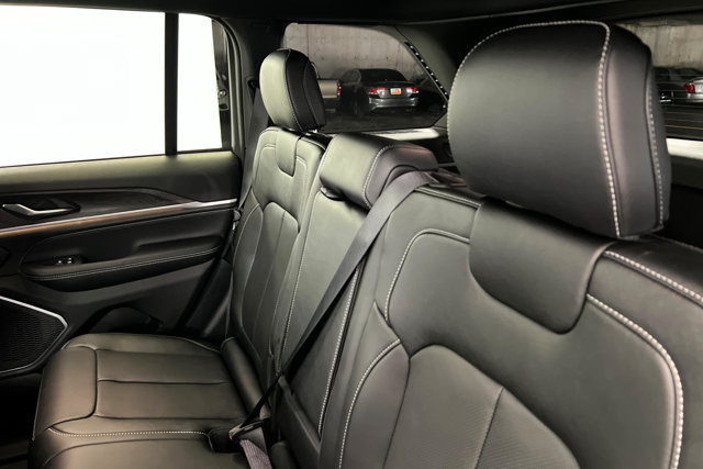 New 2026 Jeep Grand Cherokee Limited AWD/4WD image 21
