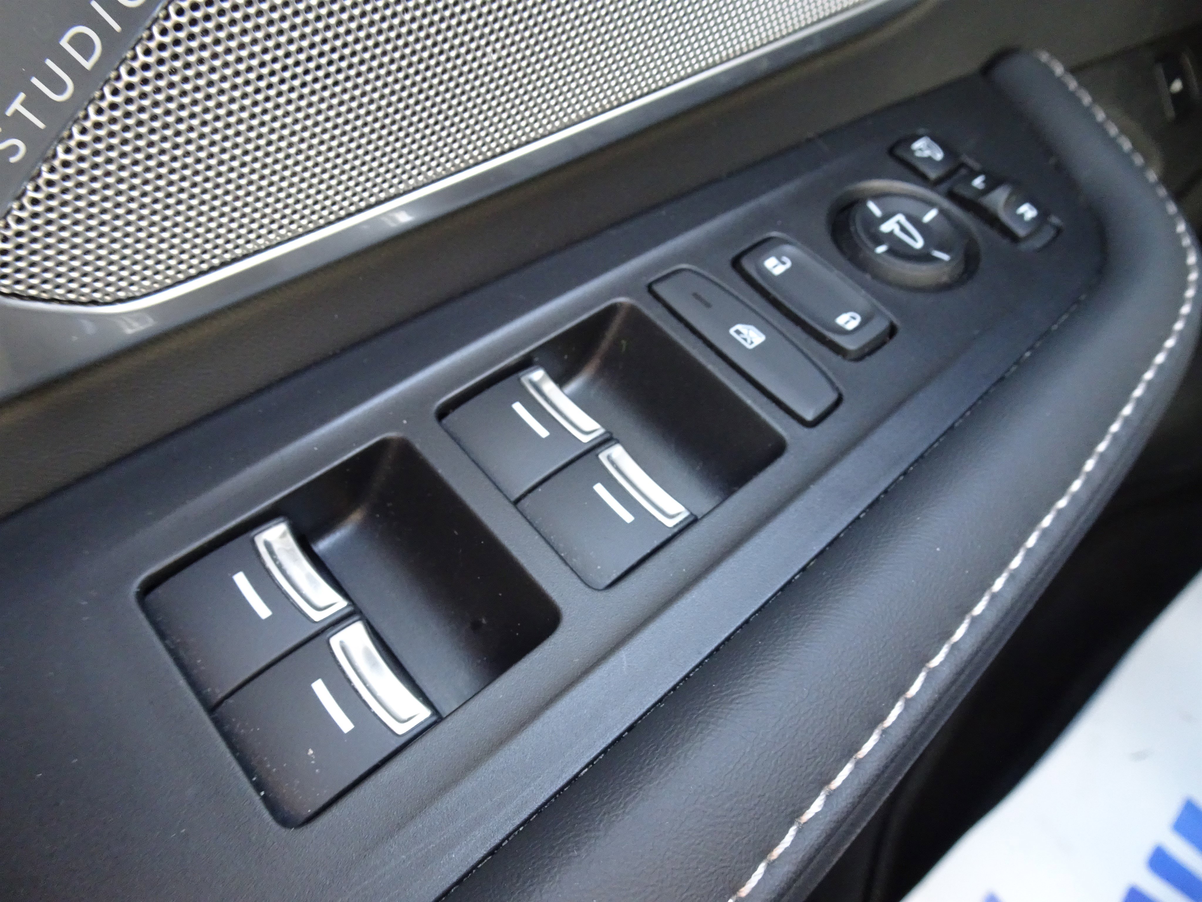 Used 2023 Acura RDX AWD w/ Advance Package image 24