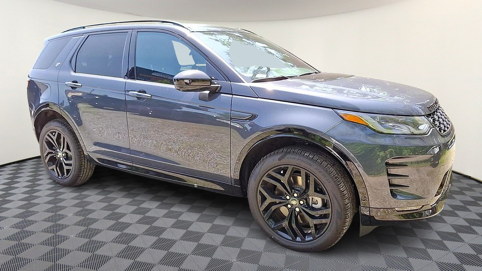 New 2026 Land Rover Discovery Sport Landmark AWD/4WD image 2