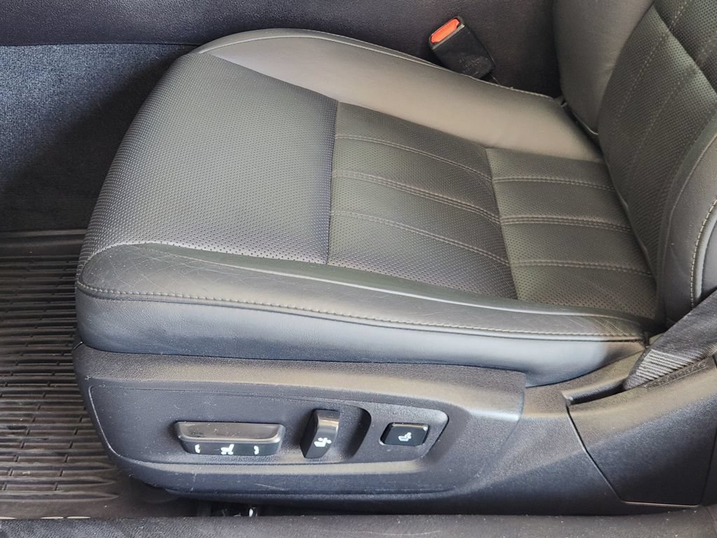 Used 2016 Lexus ES 350 w/ Luxury Package w/Wood Trim FWD image 23