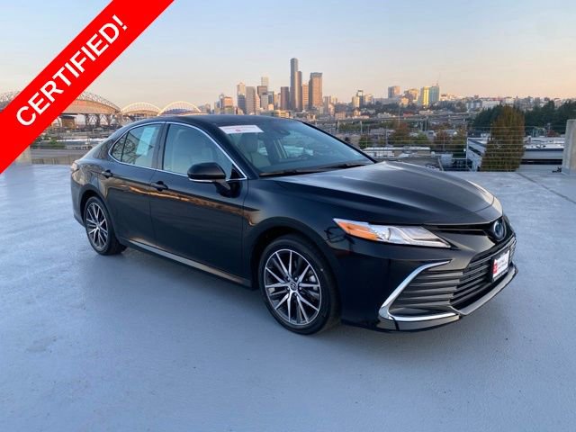 Certified 2024 Toyota Camry XLE image 1