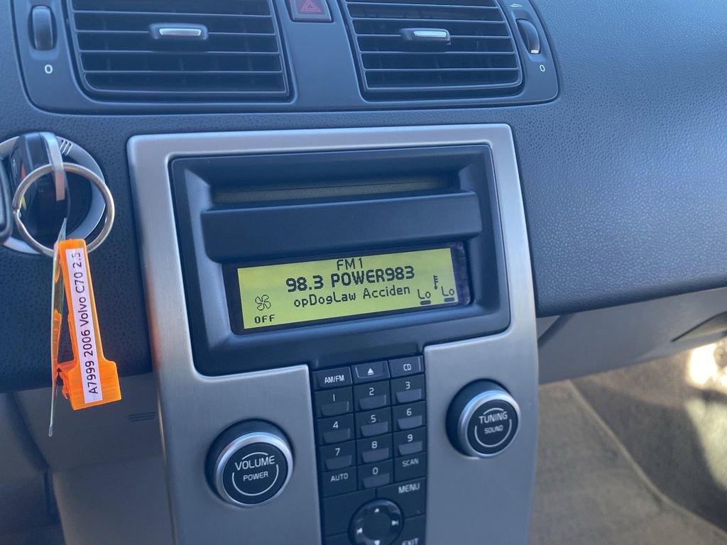 Used 2006 Volvo C70 T5 image 26
