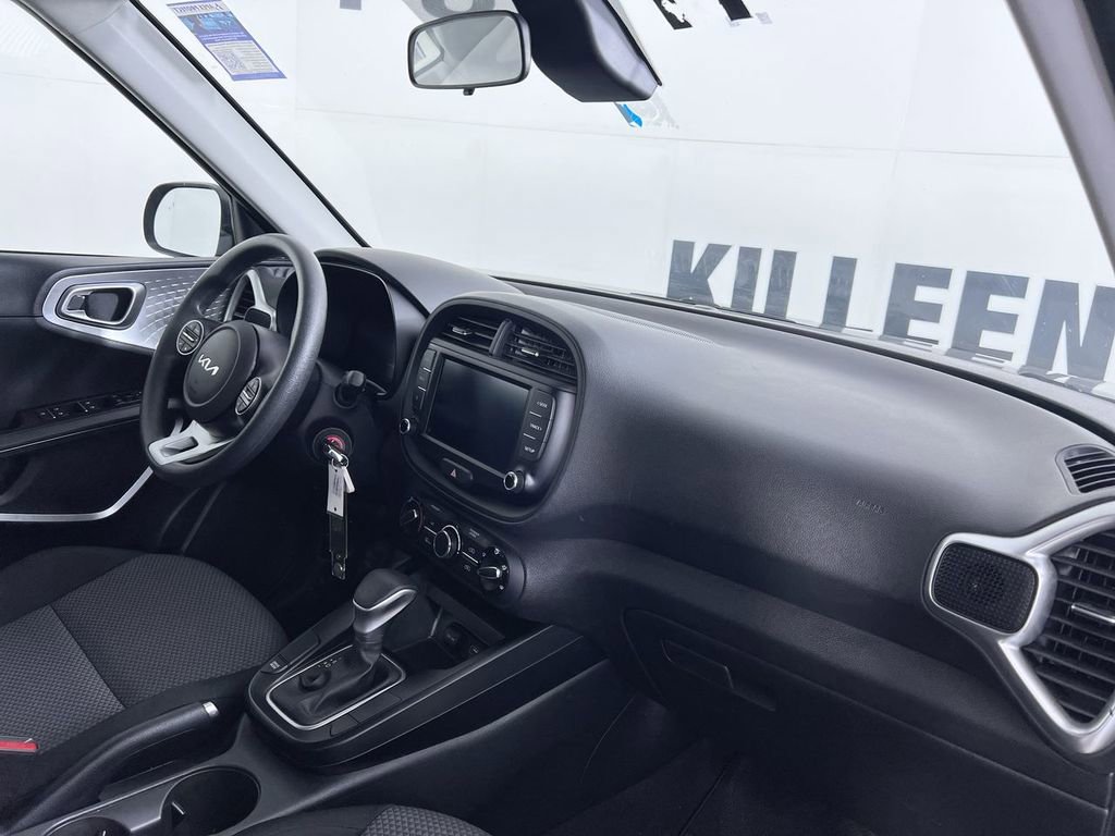 Used 2024 Kia Soul LX w/ Option Group 015 image 30