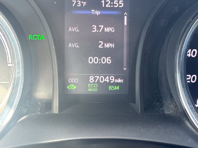 Used 2020 Toyota Camry LE w/ Sunroof Package FWD image 18