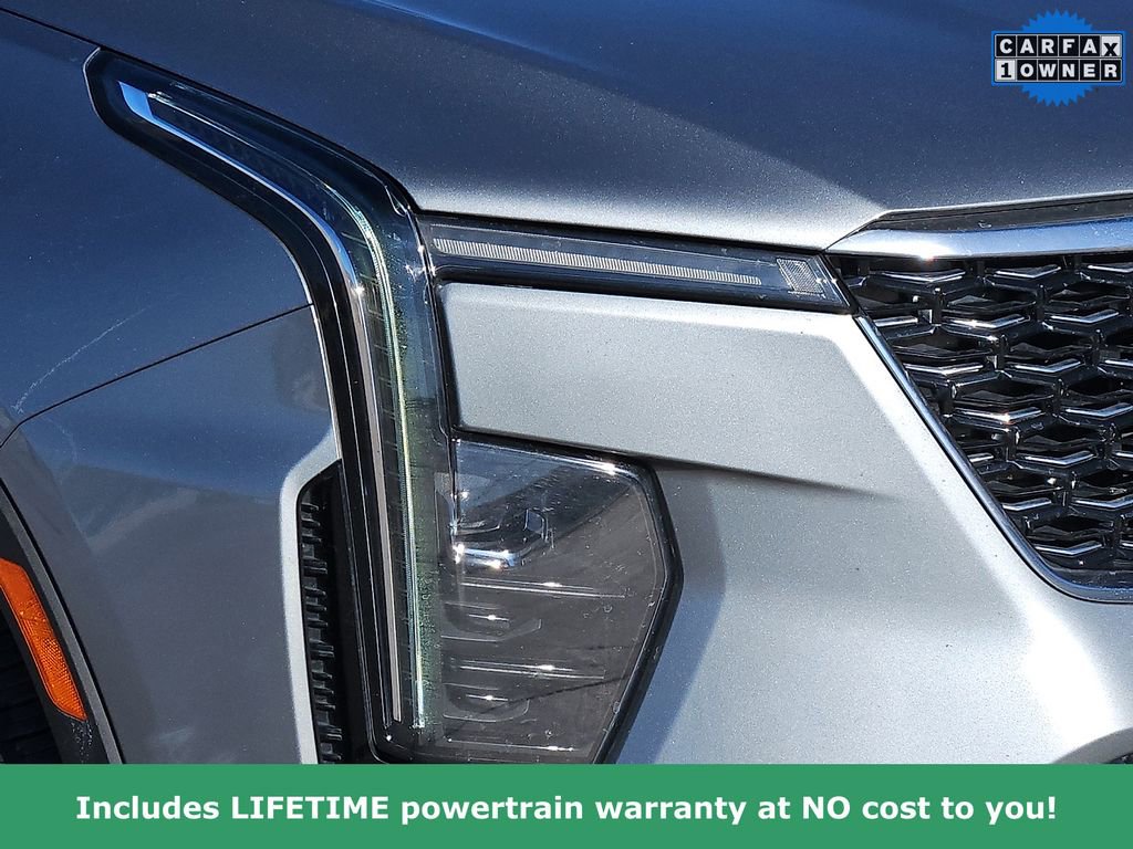 Used 2024 Cadillac XT4 Premium Luxury image 8