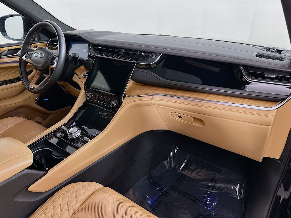 Certified 2025 Jeep Grand Cherokee L Summit image 43