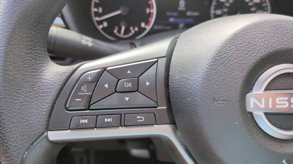 Used 2024 Nissan Altima 2.5 SV FWD image 22
