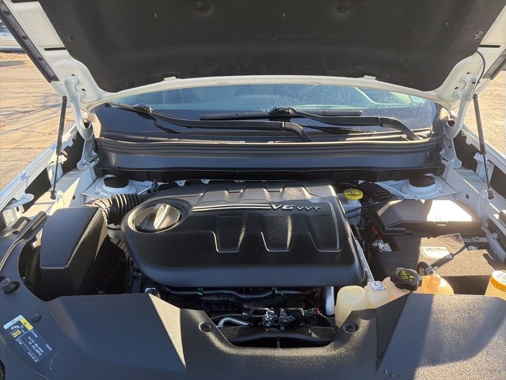 Used 2019 Jeep Cherokee Limited image 26