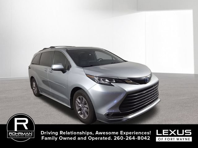 Used 2022 Toyota Sienna XLE FWD image 5