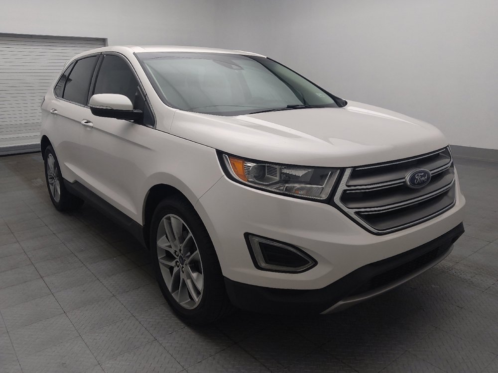 Used 2018 Ford Edge Titanium w/ Ford Safe & Smart Package FWD image 13