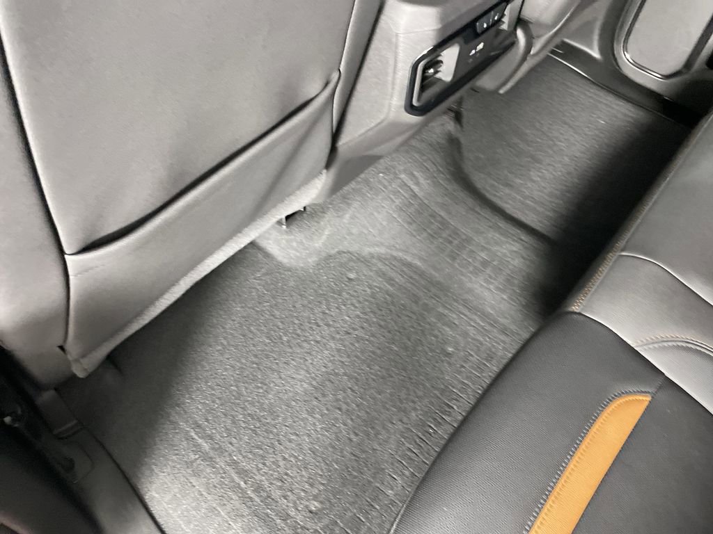 Used 2025 GMC Sierra 1500 AT4 w/ AT4 Premium Package image 35