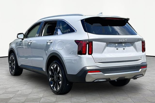 Used 2025 Kia Sorento EX w/ Panoramic Sunroof Package AWD/4WD image 4