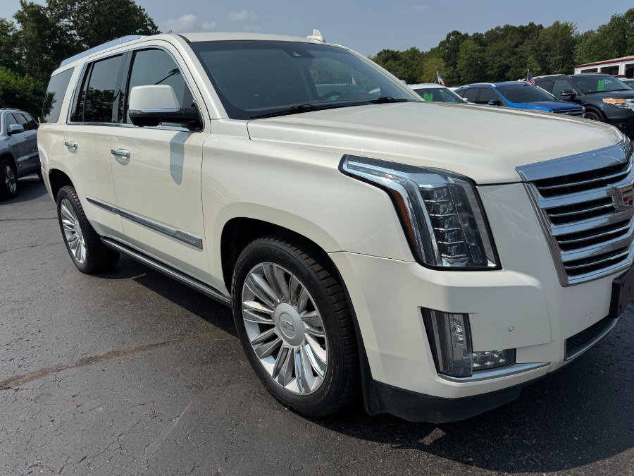 Used 2015 Cadillac Escalade Premium AWD/4WD image 12