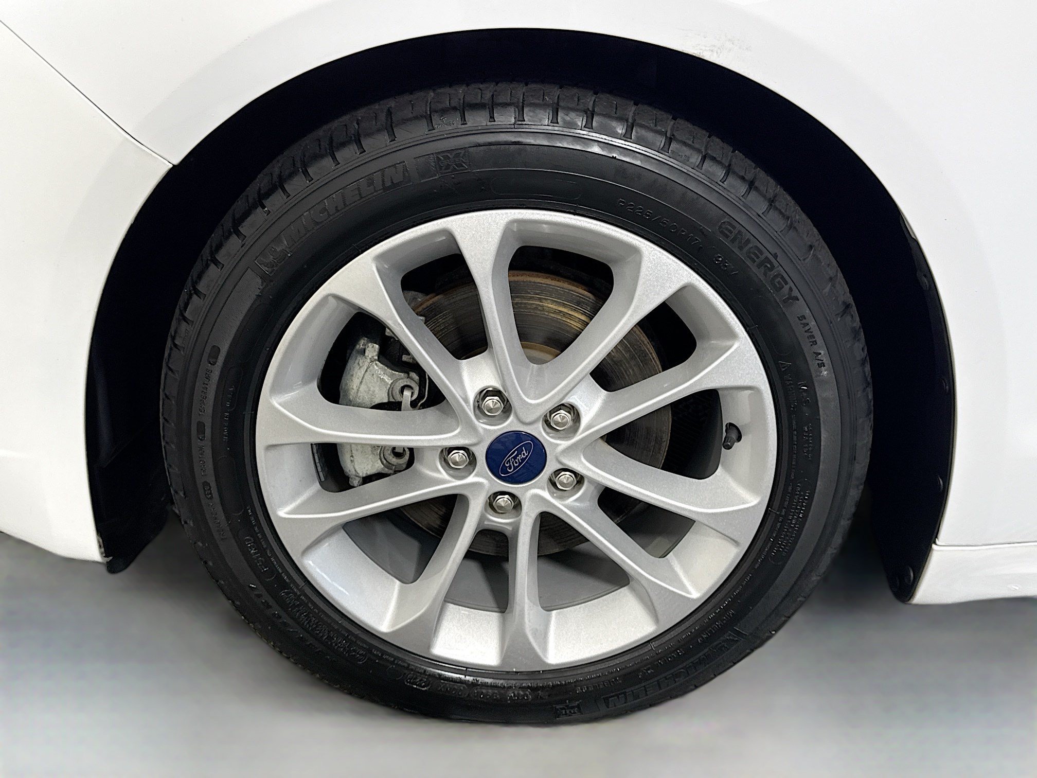 Used 2020 Ford Fusion SE FWD image 38