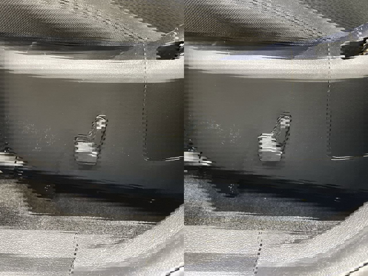 Used 2014 Chrysler 200 Touring image 4