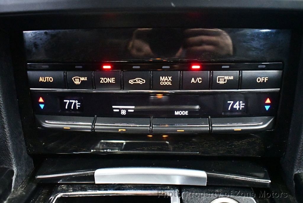 Used 2010 Mercedes-Benz E 550 4MATIC Sedan image 46