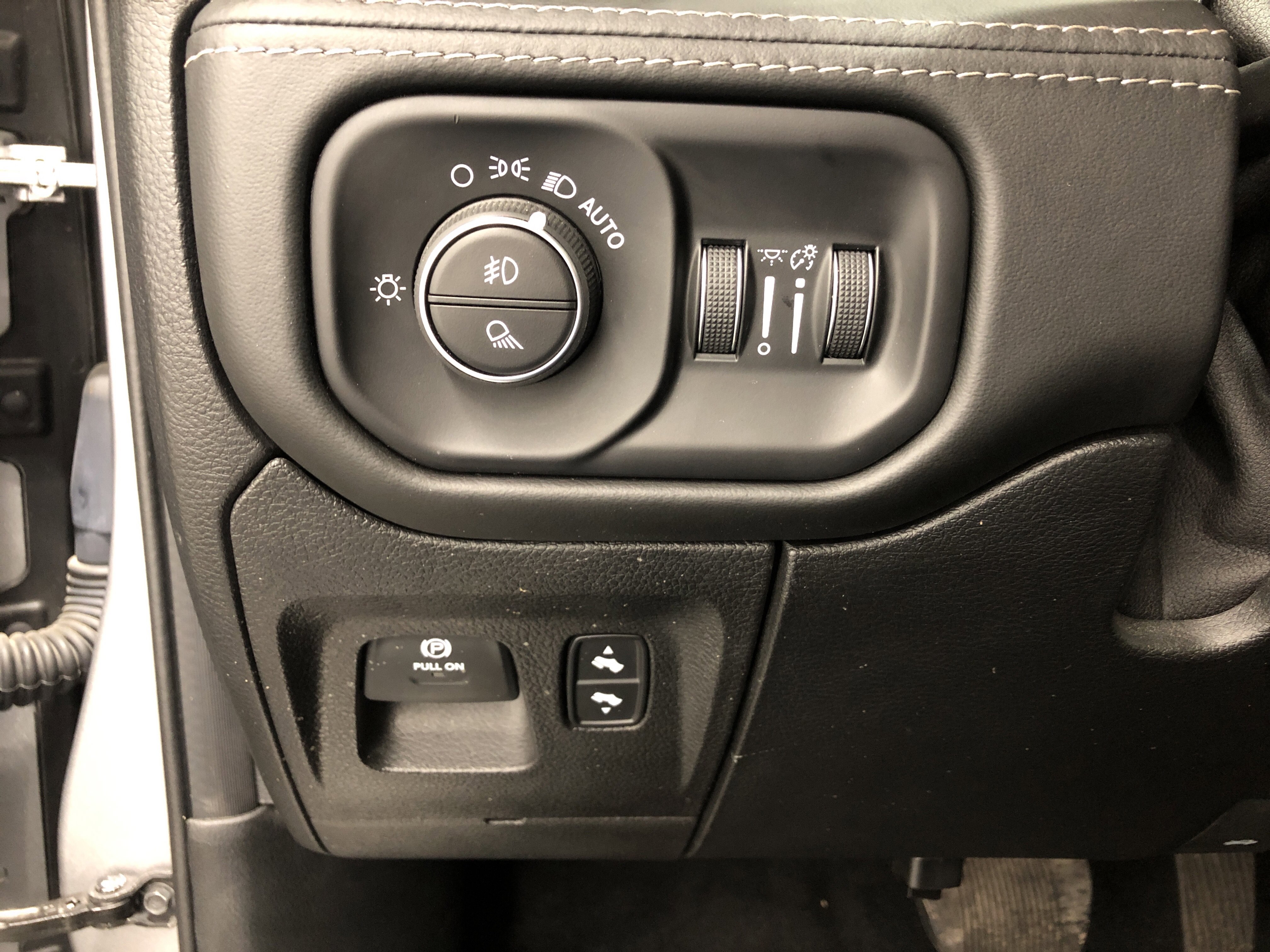 Certified 2021 RAM 1500 Limited w/ Night Edition AWD/4WD image 21
