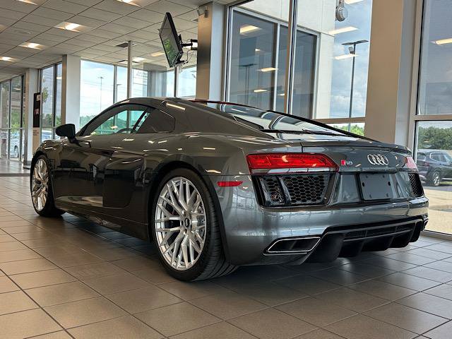 Used 2017 Audi R8 V10 AWD/4WD image 4