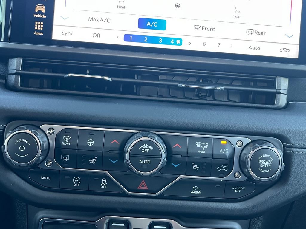 New 2026 Jeep Gladiator Mojave AWD/4WD image 4