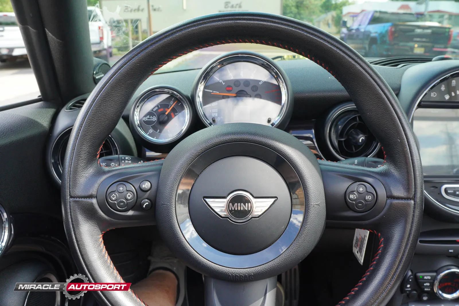 Used 2011 MINI Cooper John Cooper Works FWD image 33