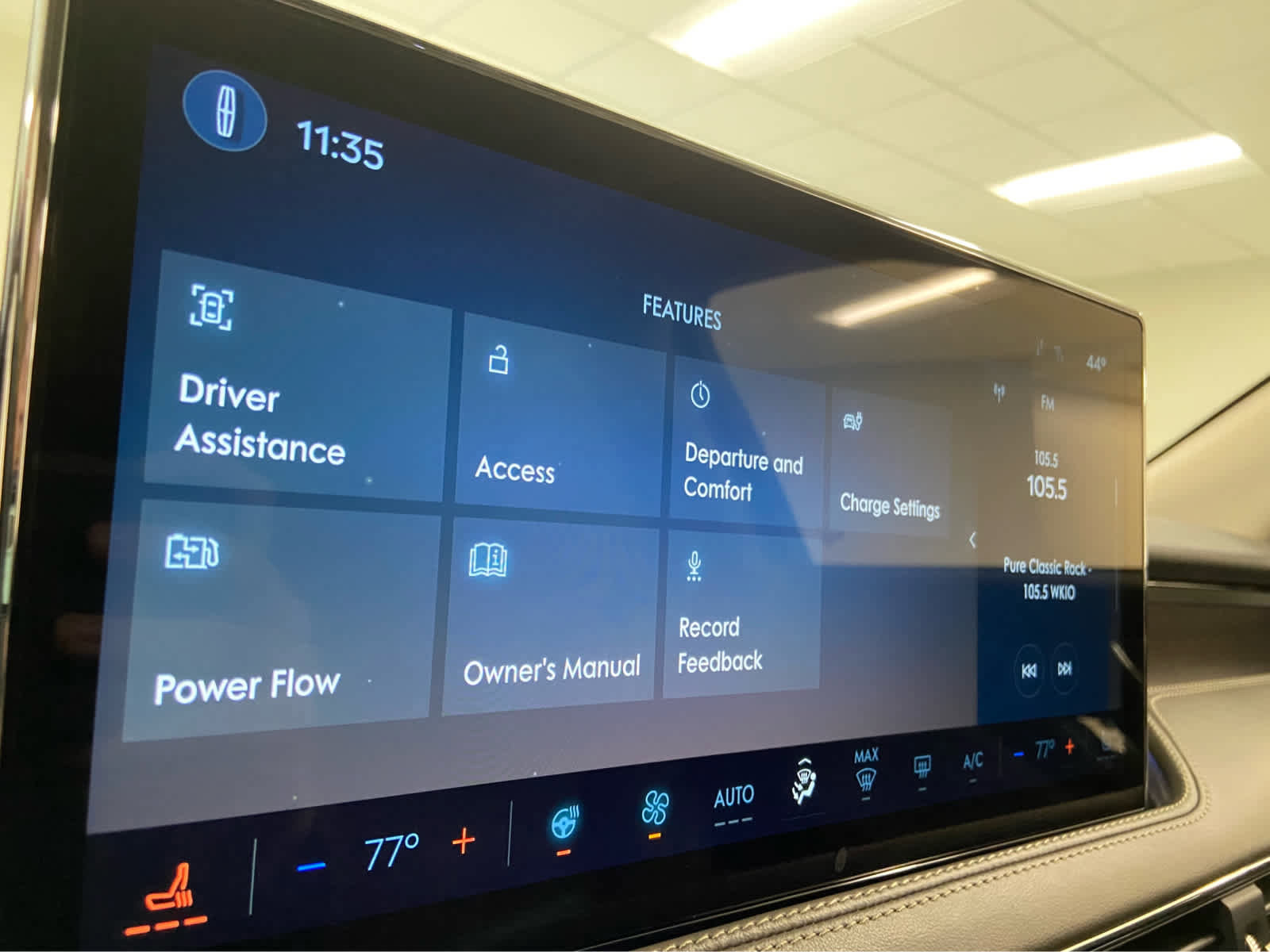 Used 2025 Lincoln Corsair Grand Touring w/ Equipment Group 301A image 30