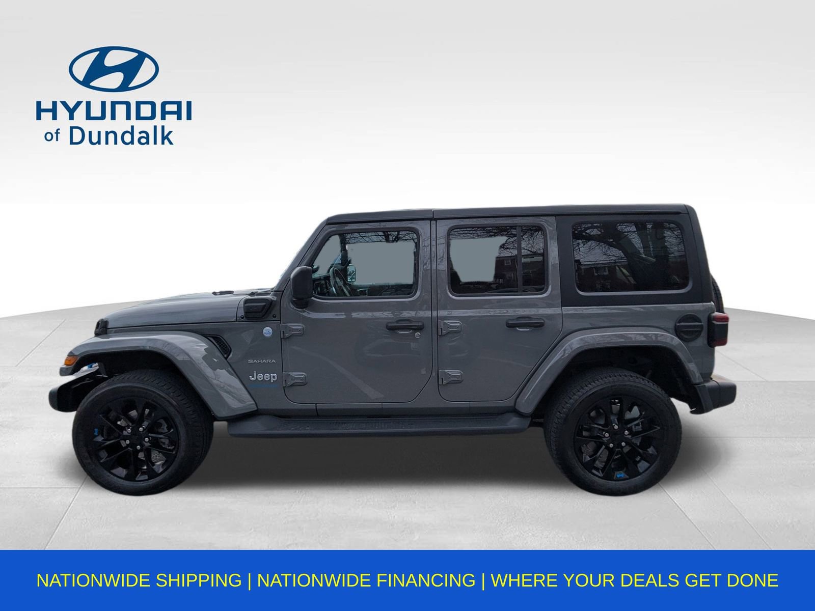 Used 2023 Jeep Wrangler Unlimited Sahara w/ Cold Weather Group image 2
