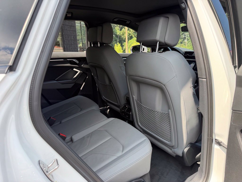 Used 2021 Audi Q3 2.0T Premium w/ Convenience Package AWD/4WD image 38