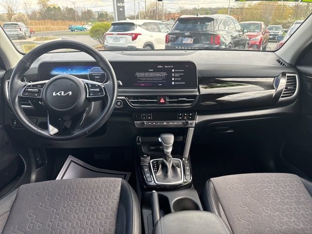 Certified 2024 Kia Seltos S AWD/4WD image 10