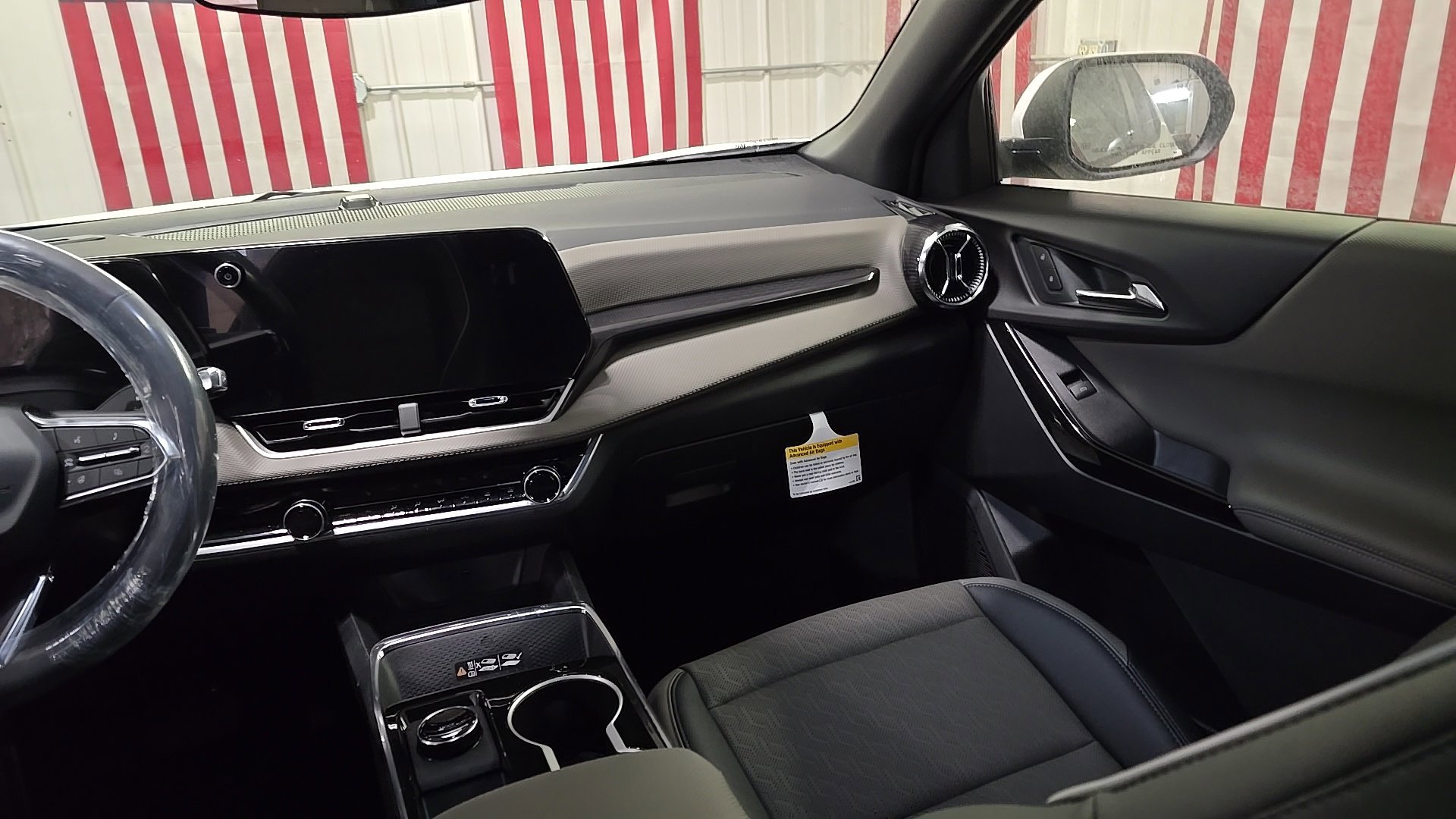 New 2026 Chevrolet Equinox LT w/ Convenience Package II image 17