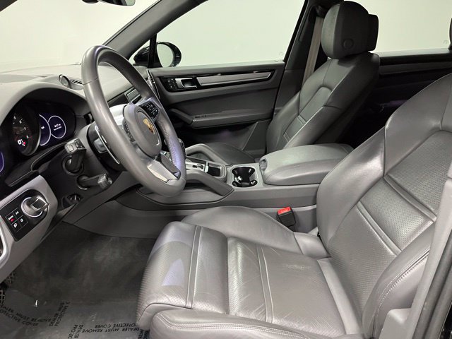 Used 2022 Porsche Cayenne Platinum Edition AWD/4WD image 38