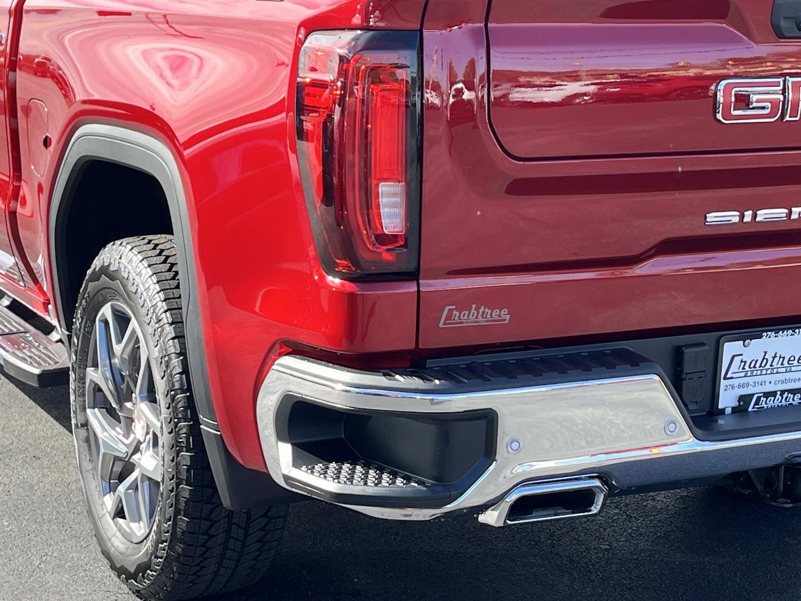 New 2026 GMC Sierra 1500 SLT w/ SLT Premium Plus Package image 5