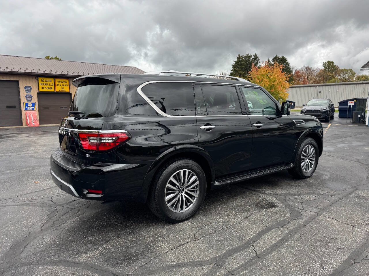 Used 2024 Nissan Armada SL w/ Cargo Package image 7