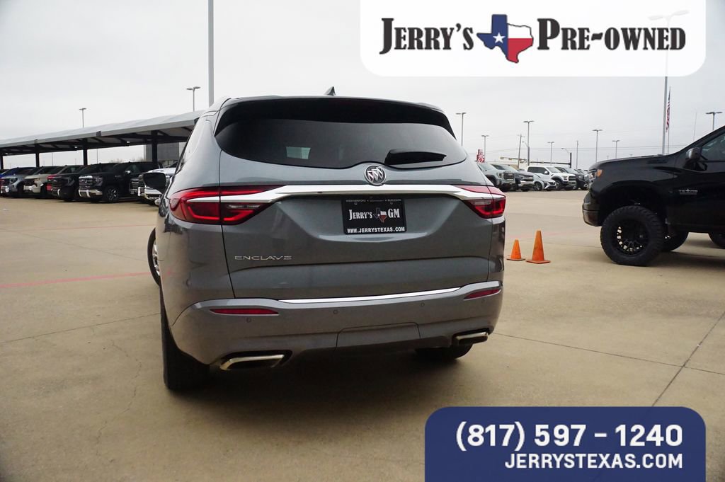 Used 2021 Buick Enclave Avenir w/ Avenir Technology Package image 4