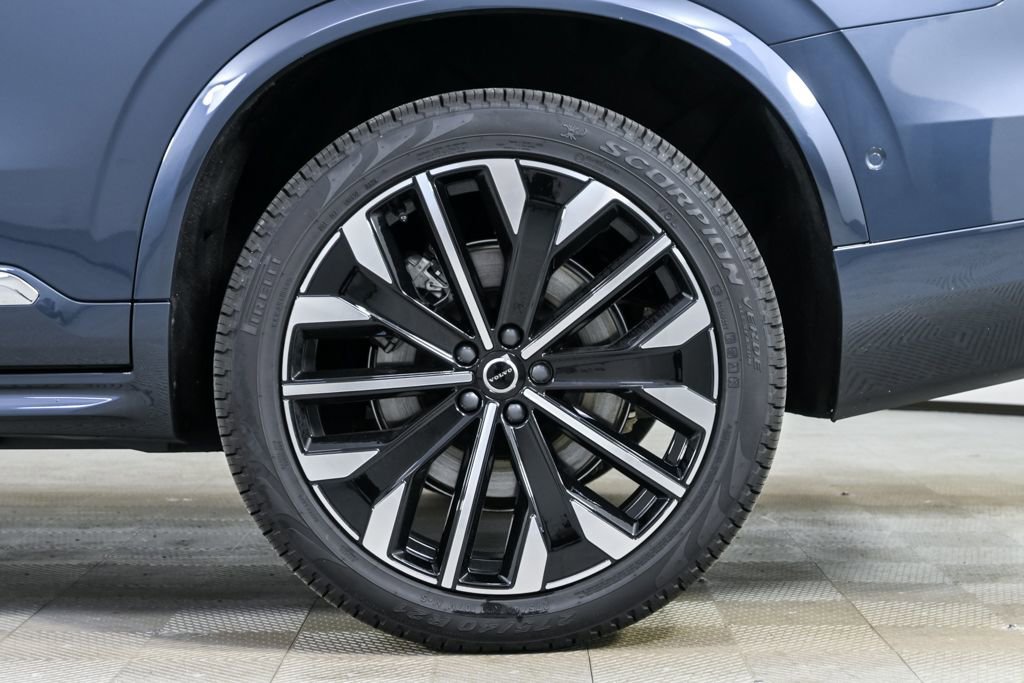 Certified 2026 Volvo XC90 B6 Plus w/ Protection Package Premier AWD/4WD image 41