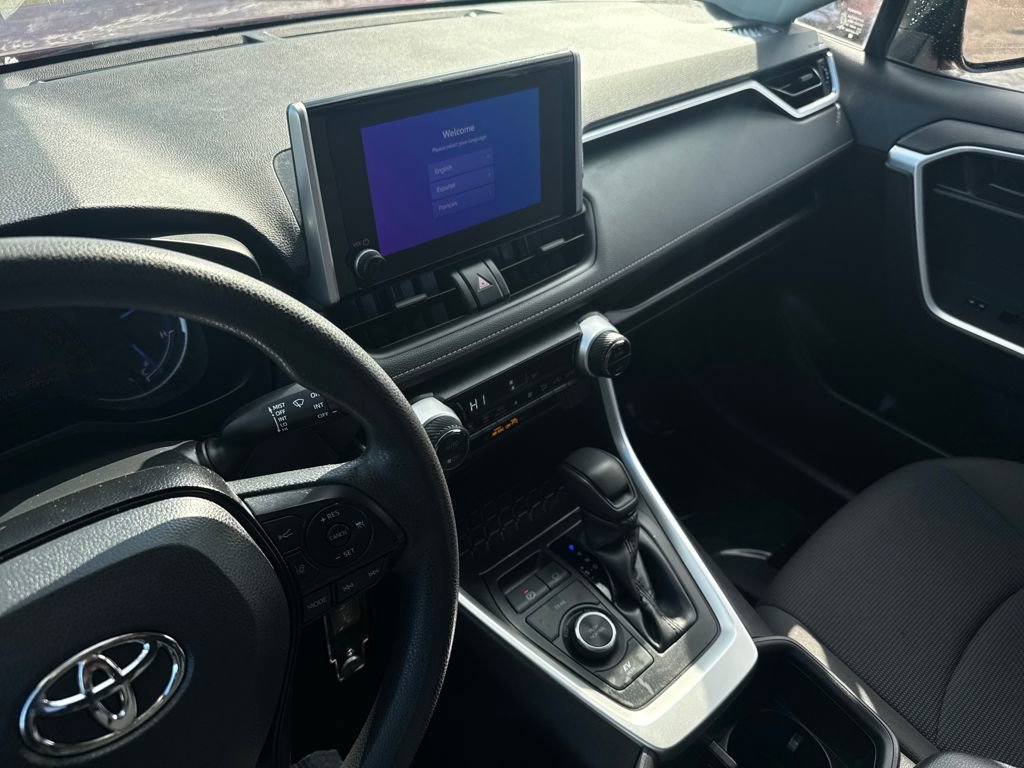 Used 2023 Toyota RAV4 LE image 19