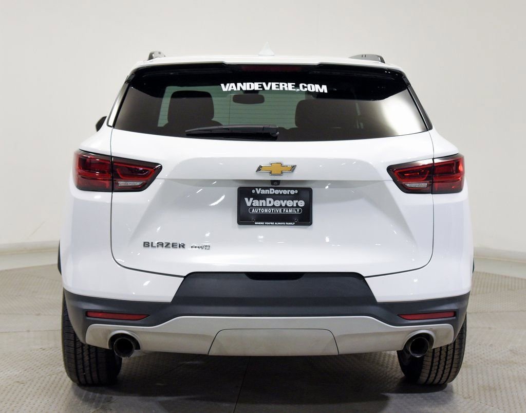 Used 2024 Chevrolet Blazer LT w/ Convenience Package AWD/4WD image 9